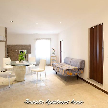 Tourist Apartment Anna Брачано Екстериор снимка