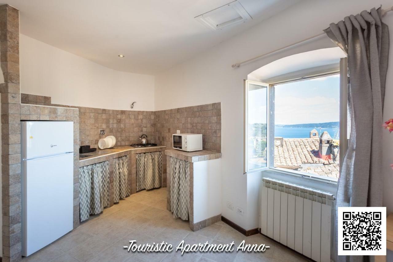 Tourist Apartment Anna Брачано Екстериор снимка
